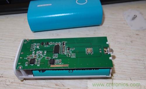 國產(chǎn)移動電源拆解:便宜也有好貨