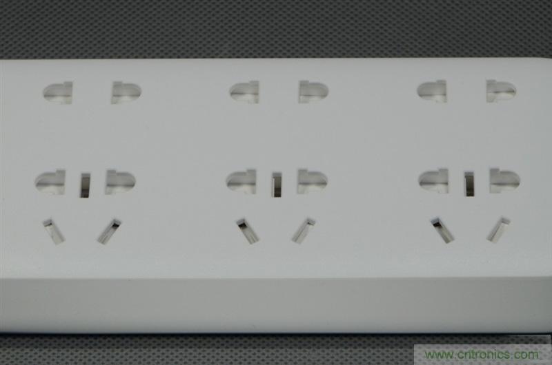 做工怒贊 神秘芯片！小米智能插線板拆解、評測