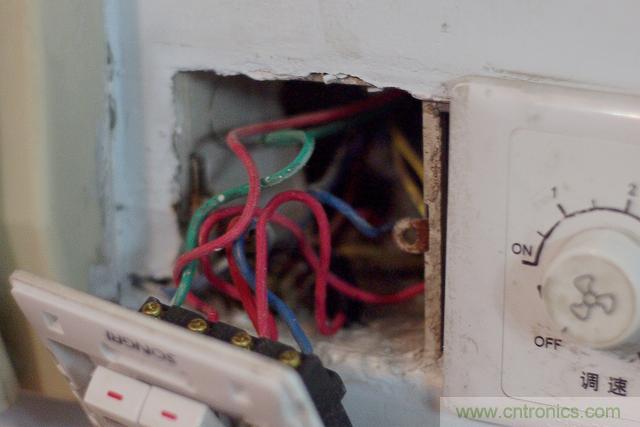 星球大戰(zhàn)原力釋放，無線控制易如反掌