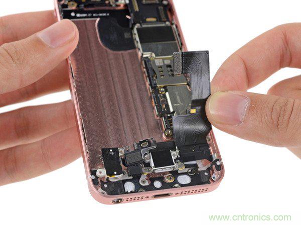 有什么地方?jīng)]有變？iPhone SE真機拆解