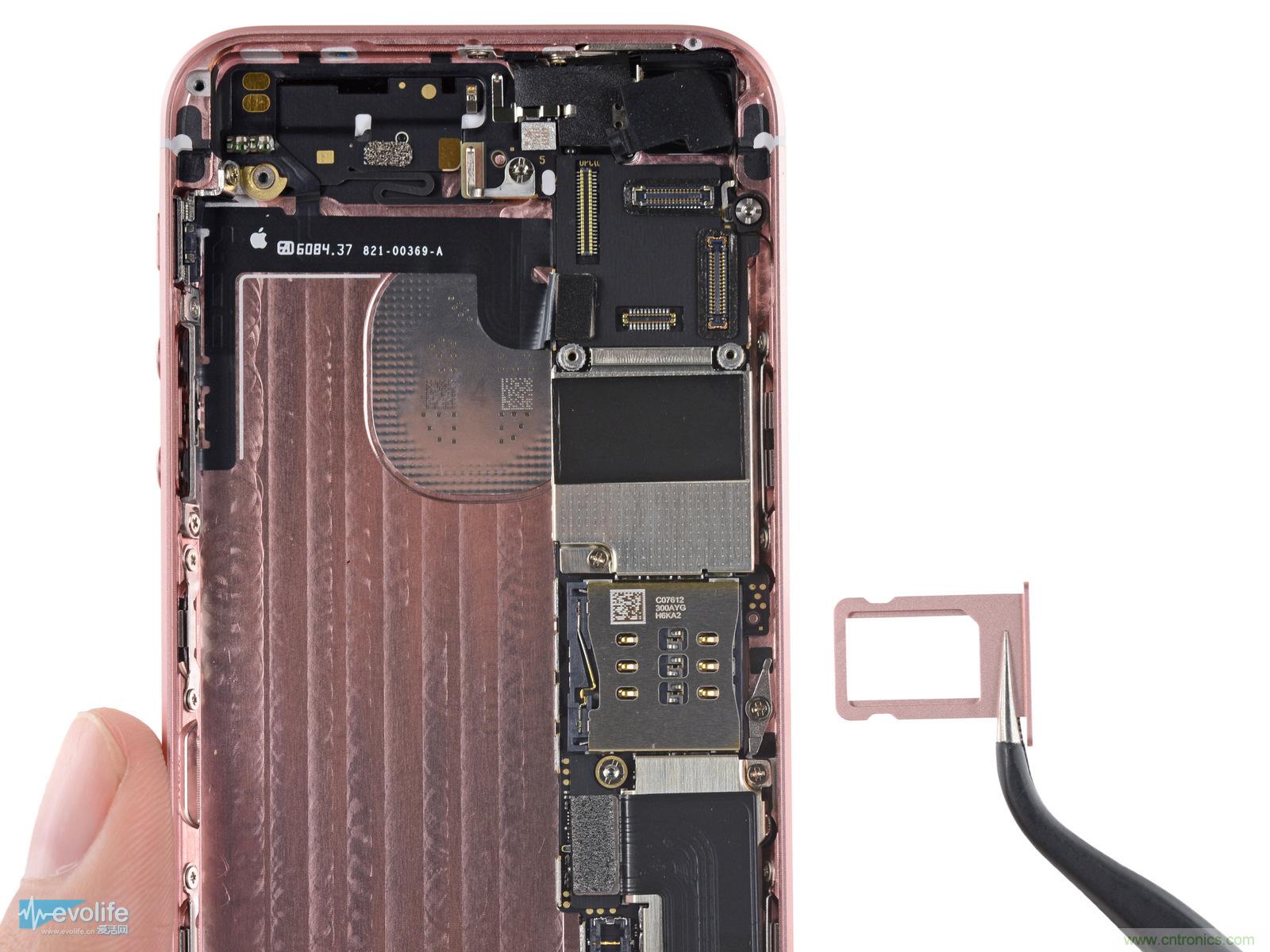 有什么地方?jīng)]有變？iPhone SE真機拆解