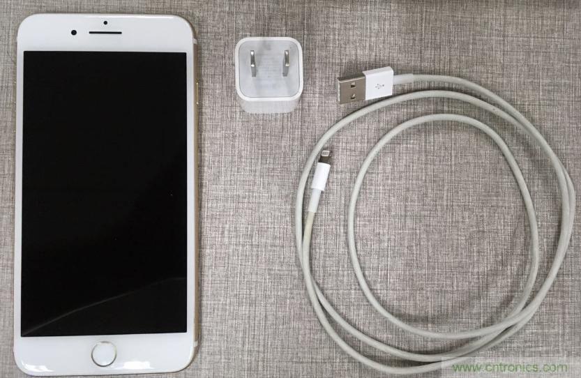 &ldquo;瘋7&rdquo;手機充電實測：為何沿用傳統(tǒng)充電模式？