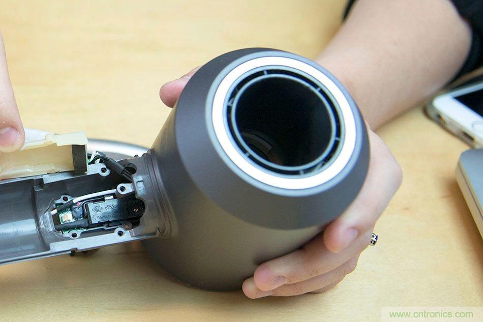 拆解戴森吹風機：近三千元的價格貴在哪？