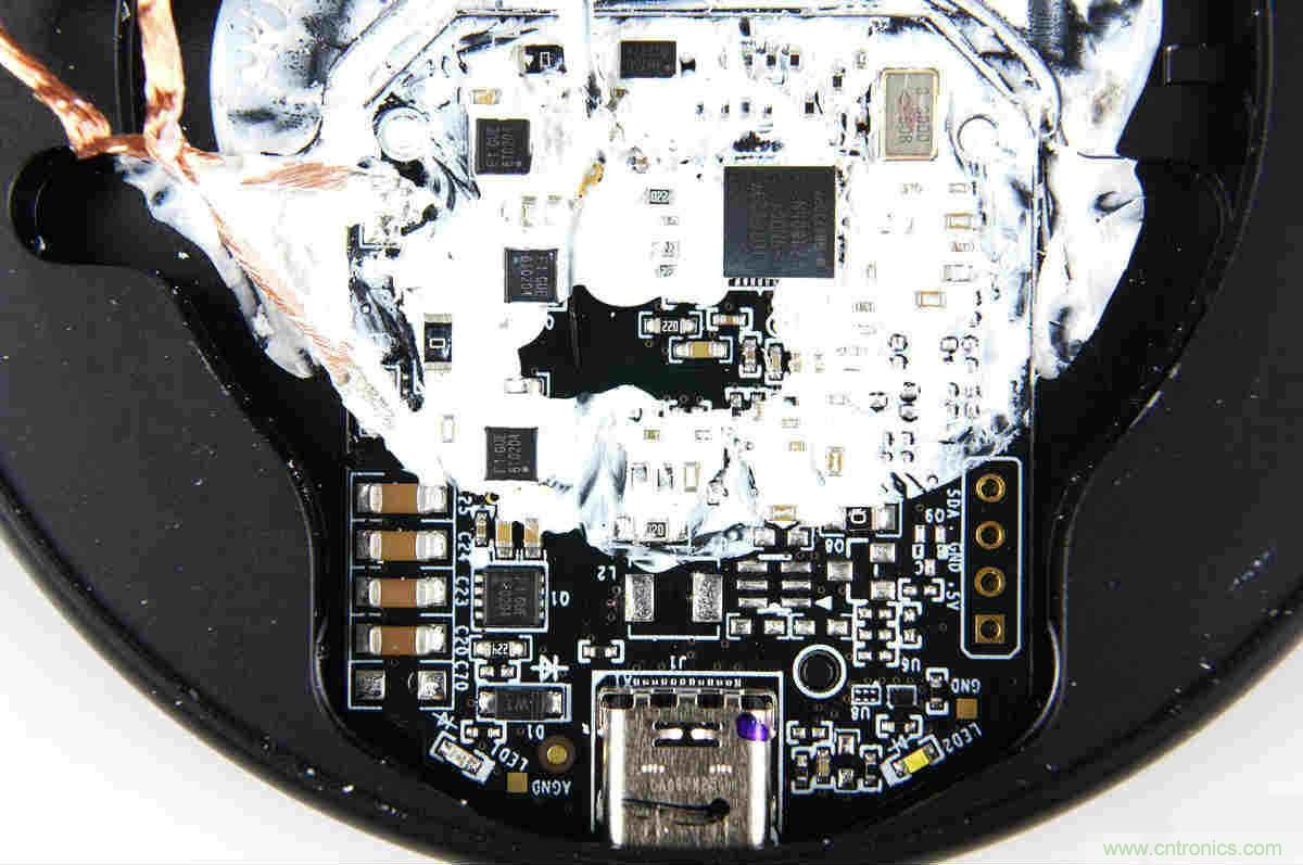 拆解對比：系出同門，小米、紫米無線充電器的差別有多大？