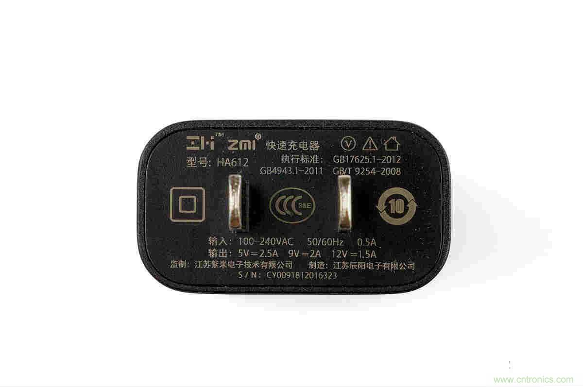 拆解對比：系出同門，小米、紫米無線充電器的差別有多大？