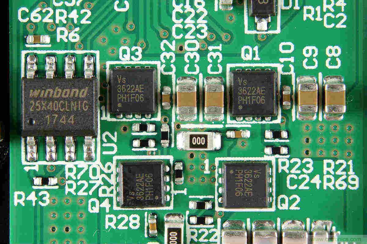 拆解對比：系出同門，小米、紫米無線充電器的差別有多大？