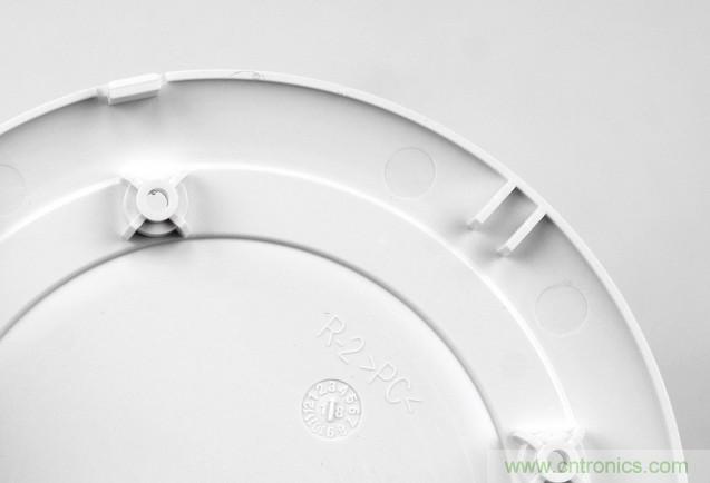 拆解對比：系出同門，小米、紫米無線充電器的差別有多大？