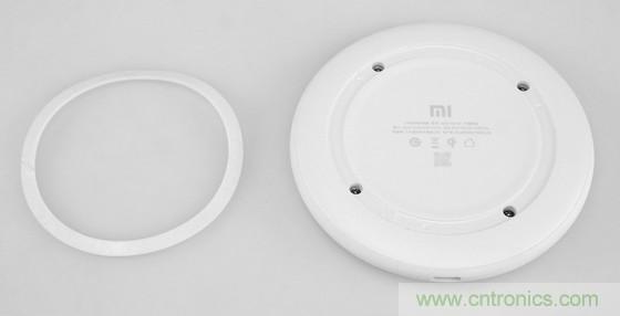 拆解對比：系出同門，小米、紫米無線充電器的差別有多大？