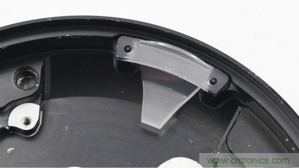 拆解華為保時捷設(shè)計快充無線充電器：憑啥能賣699？