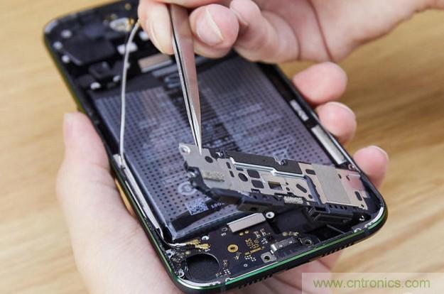 拆解黑鯊手機(jī)：多級(jí)直觸一體式液冷系統(tǒng)有什么門(mén)道？