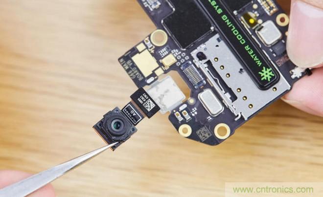 拆解黑鯊手機(jī)：多級(jí)直觸一體式液冷系統(tǒng)有什么門(mén)道？