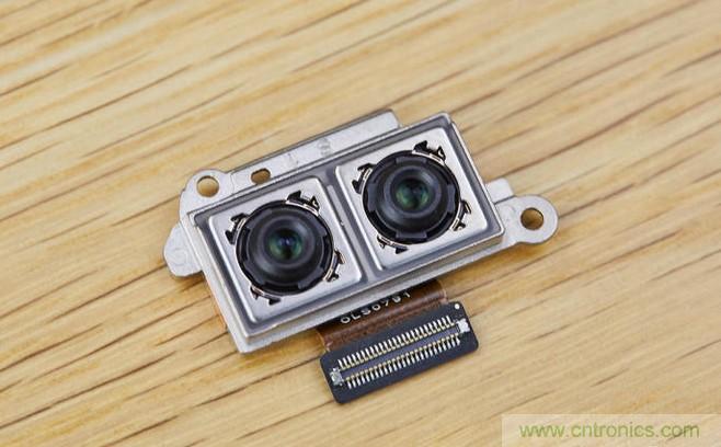 拆解黑鯊手機(jī)：多級(jí)直觸一體式液冷系統(tǒng)有什么門(mén)道？