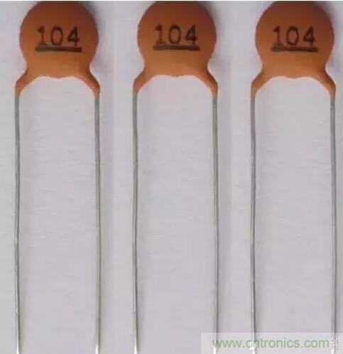 如何區(qū)分電解電容與無極性電容？