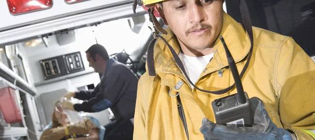 利用先進(jìn)的電源管理技術(shù)滿足5G通信和數(shù)據(jù)中心應(yīng)用需求 利用先進(jìn)的電源管理技術(shù)滿足5G通信和數(shù)據(jù)中心應(yīng)用需求