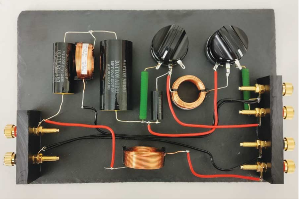 DSP入局：模擬與數(shù)字音頻分頻器設(shè)計(jì)的大比拼！